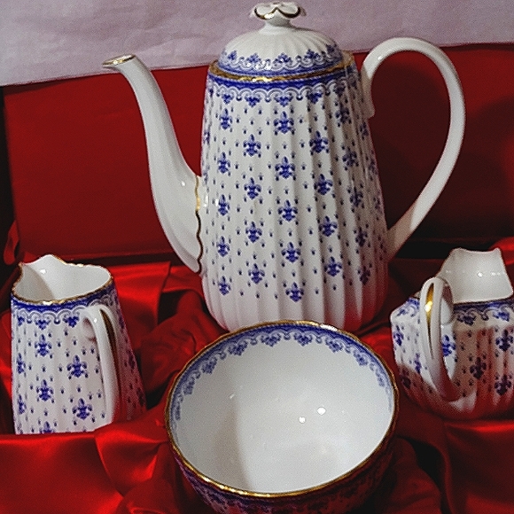 Spode Fine English Bone China Other - Spode China, 1950s Fleur de lis Pattern